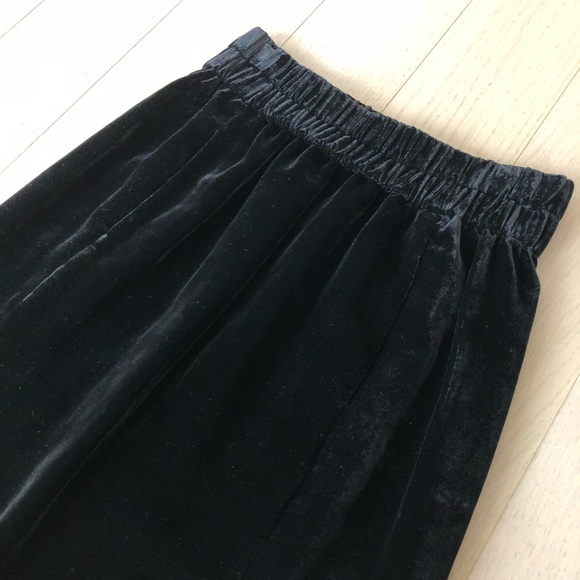 BNWT J Crew Pull on Velvet Skirt Black - Picture 3 of 8